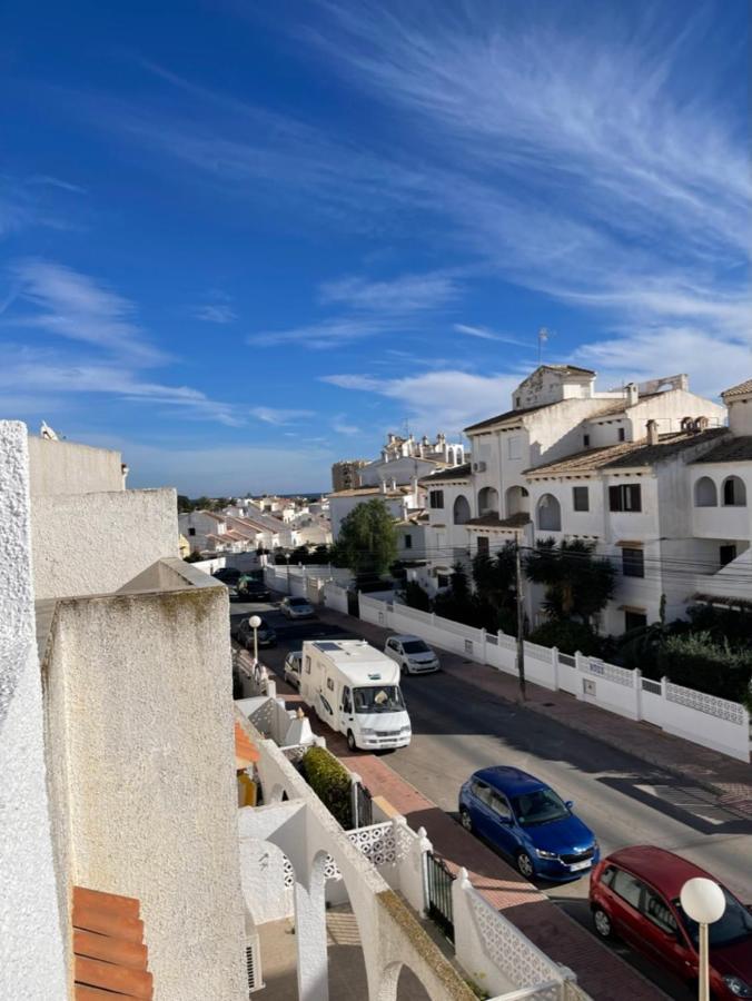 Casa Benita Appartement Torrevieja Buitenkant foto