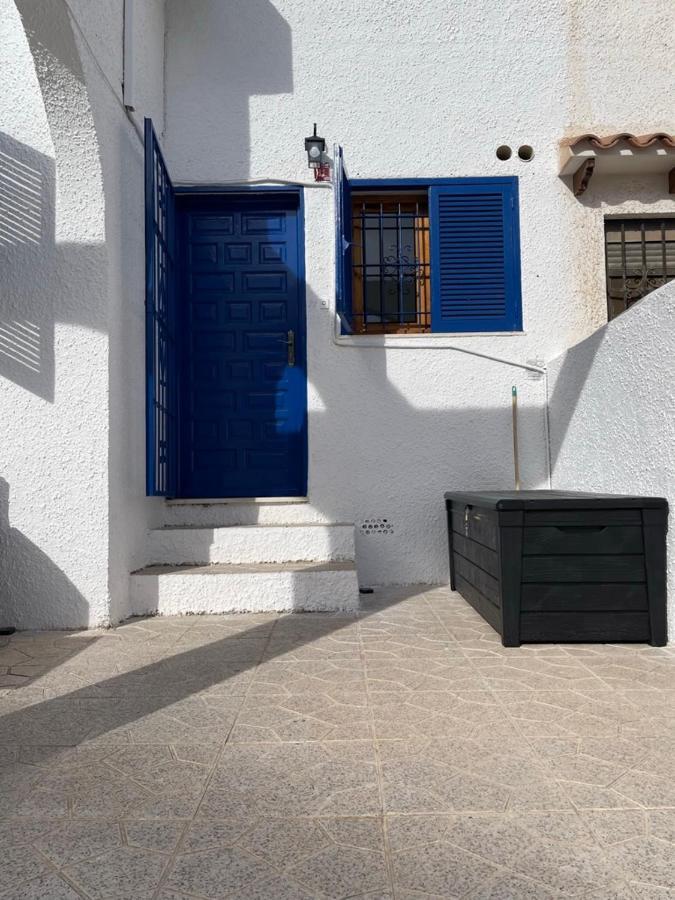 Casa Benita Appartement Torrevieja Buitenkant foto
